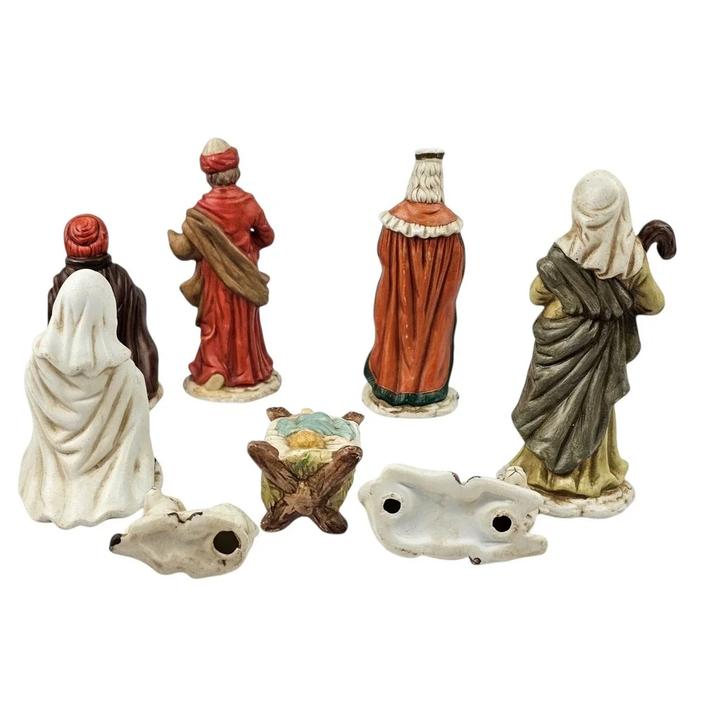 Vintage Porcelain‎ Nativity Set 8 Piece Christmas Holiday Decoration